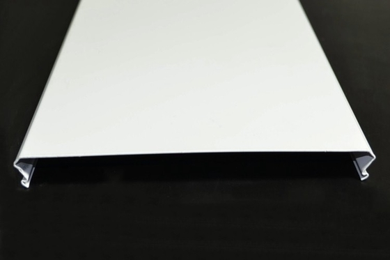 Beyaz Toz Boya C300 Asma Alüminyum Şerit Tavan Metal Alüminyum Panel Kesilmiş Kenar